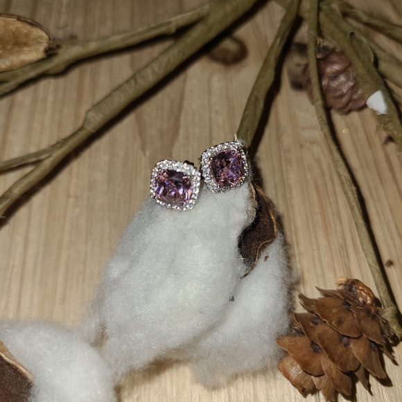 BREATHTAKING!!! BARBIE PINK Halo Cut CZ stud earrings - Picture 6 of 9